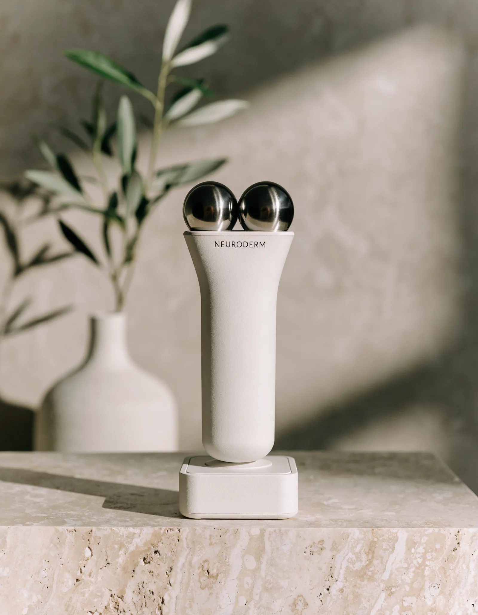 Microcurrent Sculpt Device — NV-01
